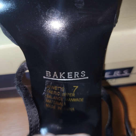 Bakers 'Annette'‎ Heels - Size 7 - Picture 5 of 6